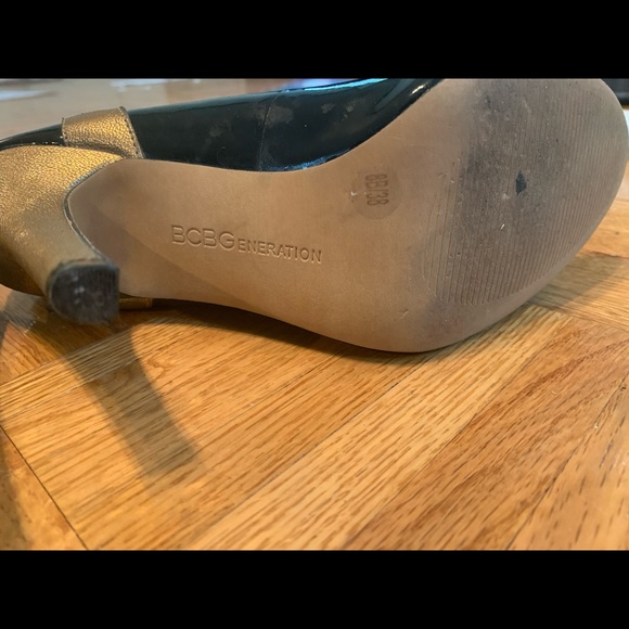BCBG black patent & bronze heels - Picture 5 of 8